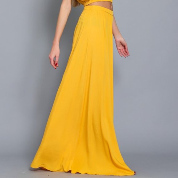 Yellow Wide Leg Pant Set with Crop Top - Picture 11 of 13
